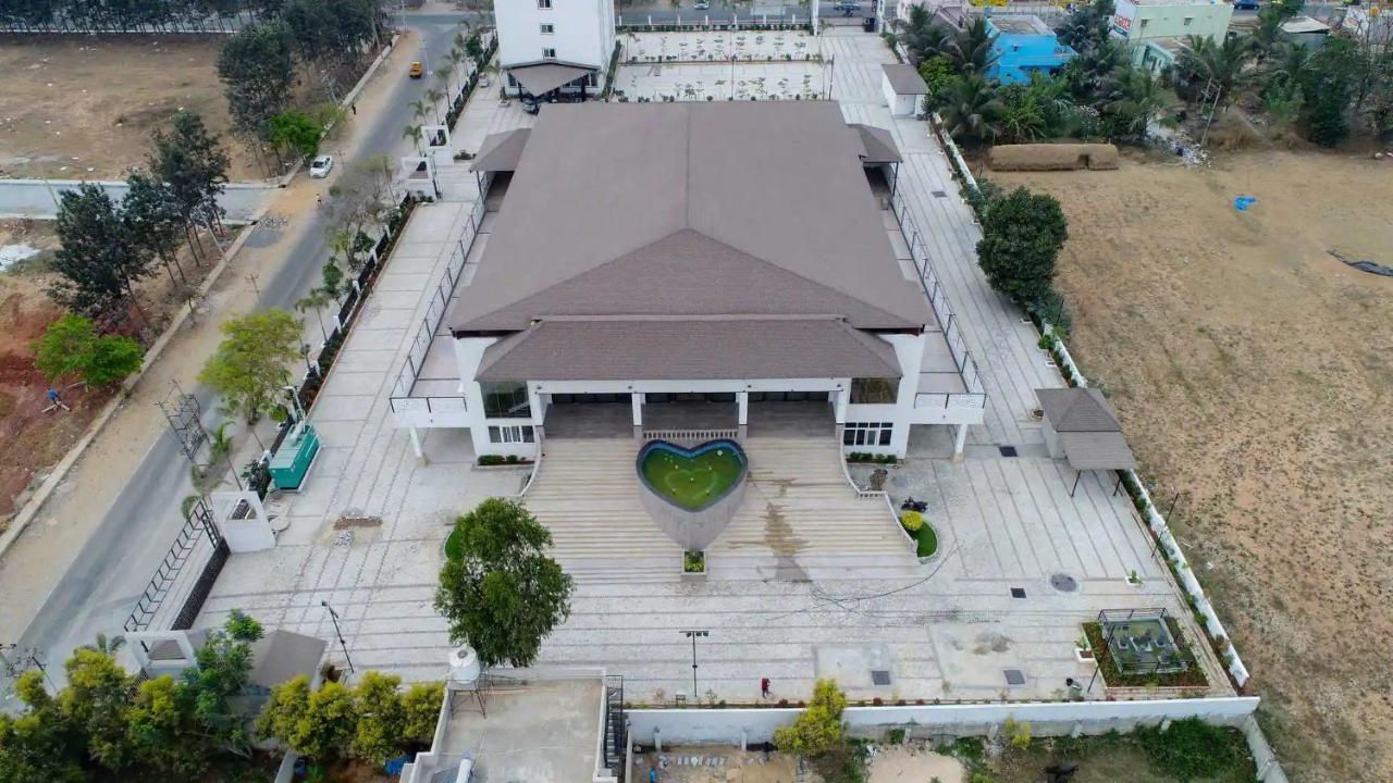 Vistar Pavithra Vivaha Convention Hall Jigani Eksteriør bilde